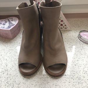 Dolce Vita boots
